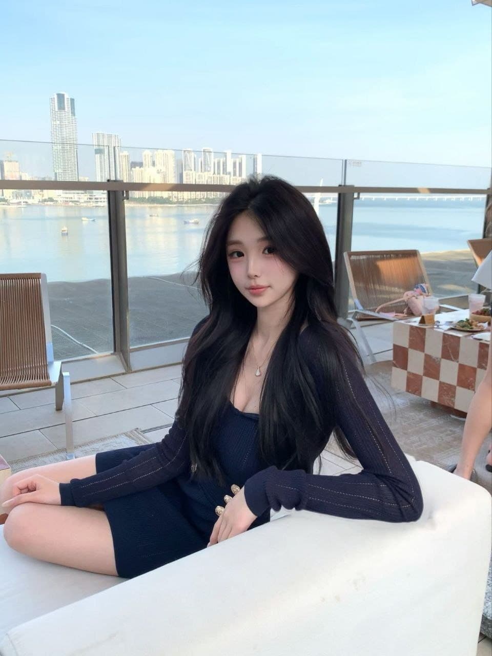 S025